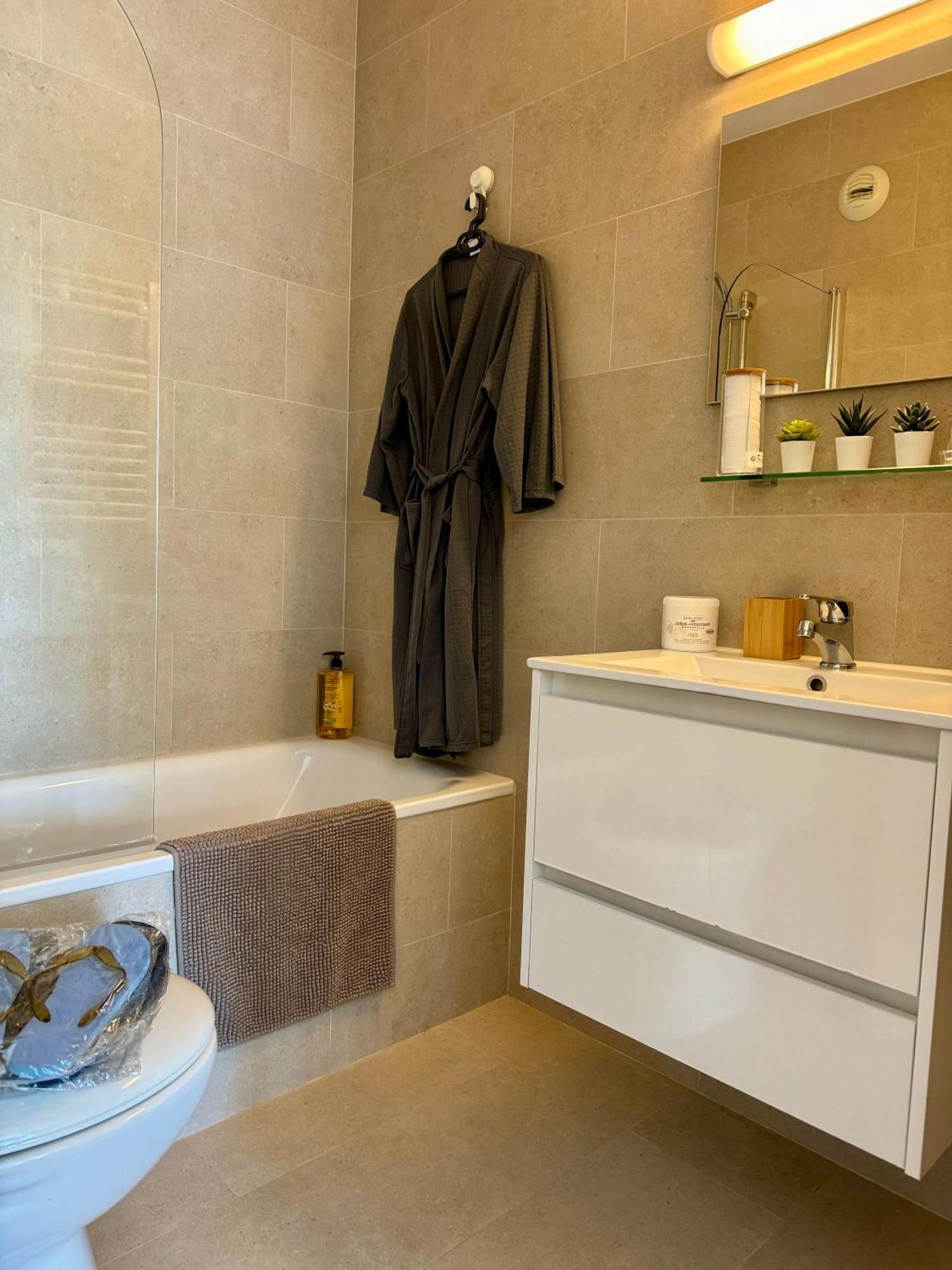 My Resid Appart Cannes Marina Vue Piscine Mandelieu Kültér fotó